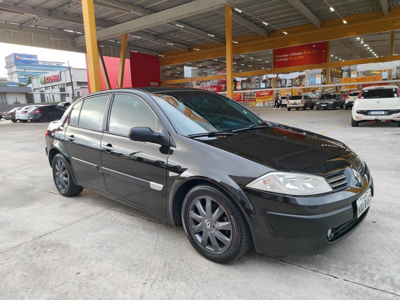 MÉGANE 1.6 DYNAMIQUE 16V FLEX 4P MANUAL - 2010 - FARROUPILHA