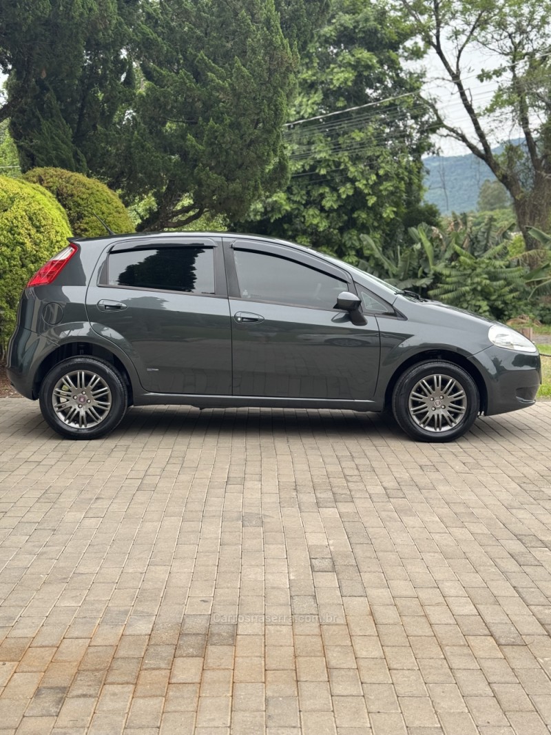 PUNTO 1.4 ATTRACTIVE 8V FLEX 4P MANUAL - 2011 - ENCANTADO