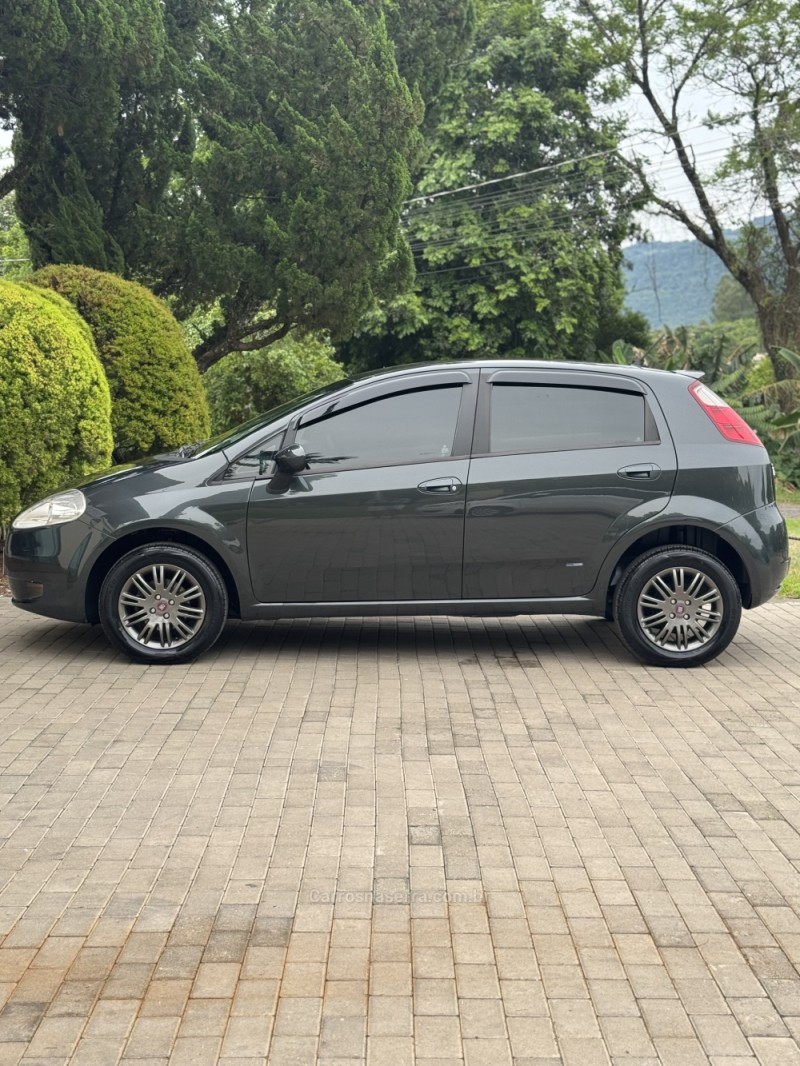PUNTO 1.4 ATTRACTIVE 8V FLEX 4P MANUAL - 2011 - ENCANTADO