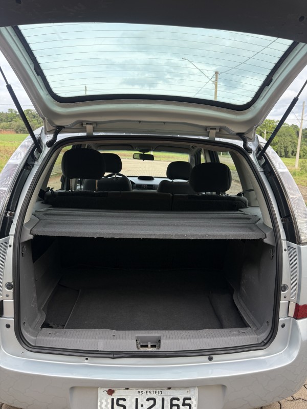 MERIVA 1.8 MPFI PREMIUM 8V FLEX 4P MANUAL - 2011 - ARROIO DO MEIO