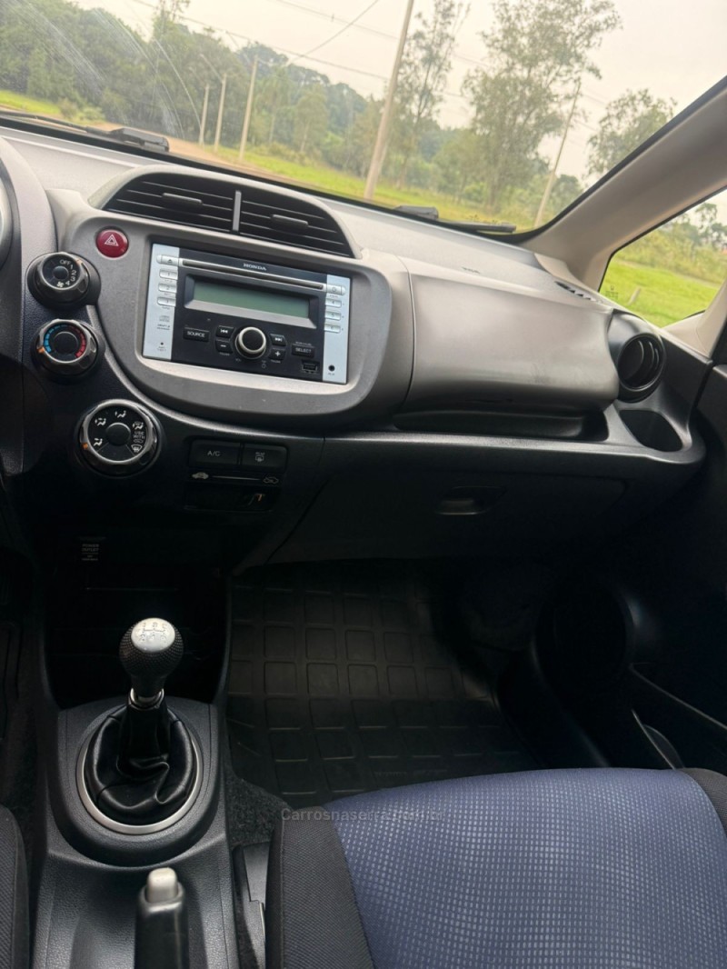 FIT 1.4 LX 8V FLEX 4P MANUAL - 2014 - ARROIO DO MEIO