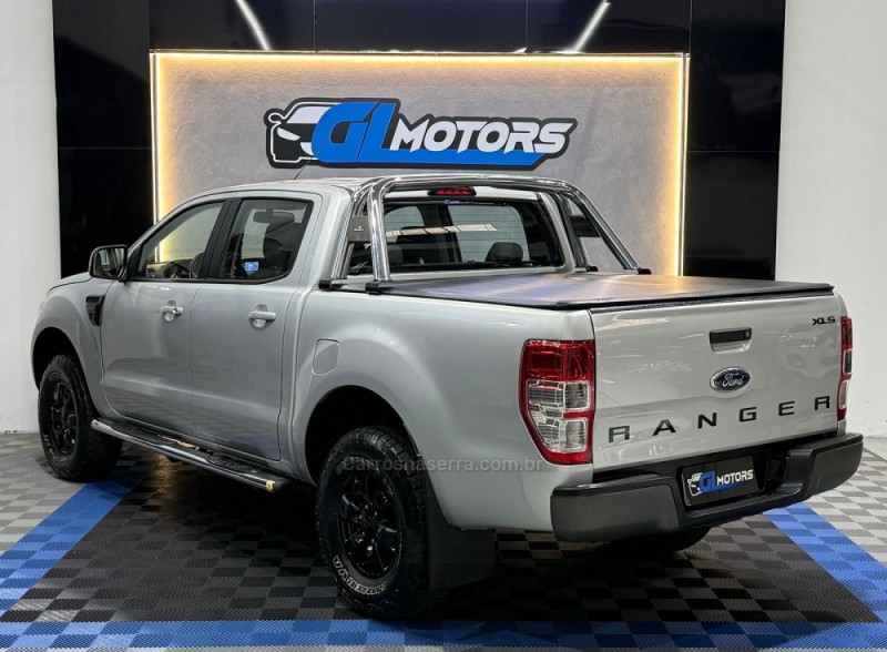 RANGER 2.5 LIMITED 4X2 CD 16V FLEX 4P MANUAL - 2015 - NOVO HAMBURGO