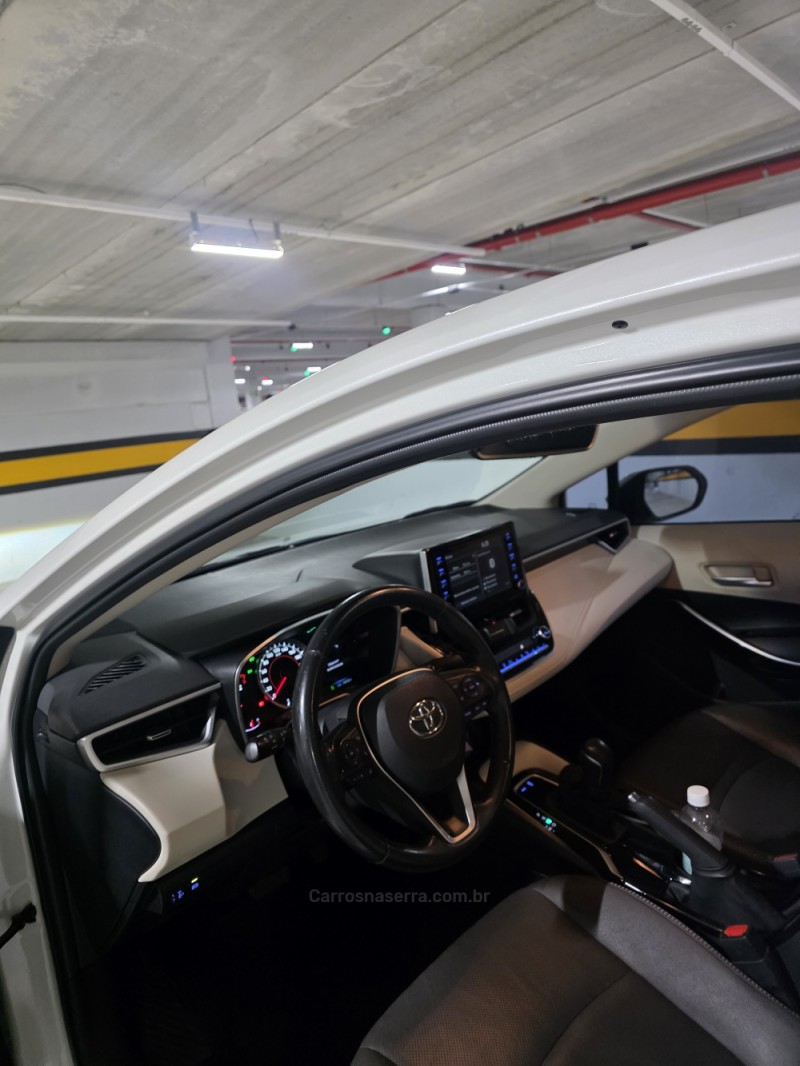 COROLLA 2.0 ALTIS PREMIUM 16V FLEX 4P AUTOMÁTICO - 2021 - CAXIAS DO SUL