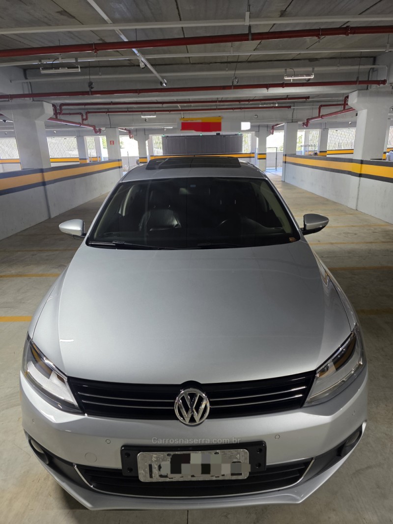 JETTA 2.0 TSI DSG HIGHLINE 200CV GASOLINA 4P AUTOMÁTICO - 2012 - CAXIAS DO SUL