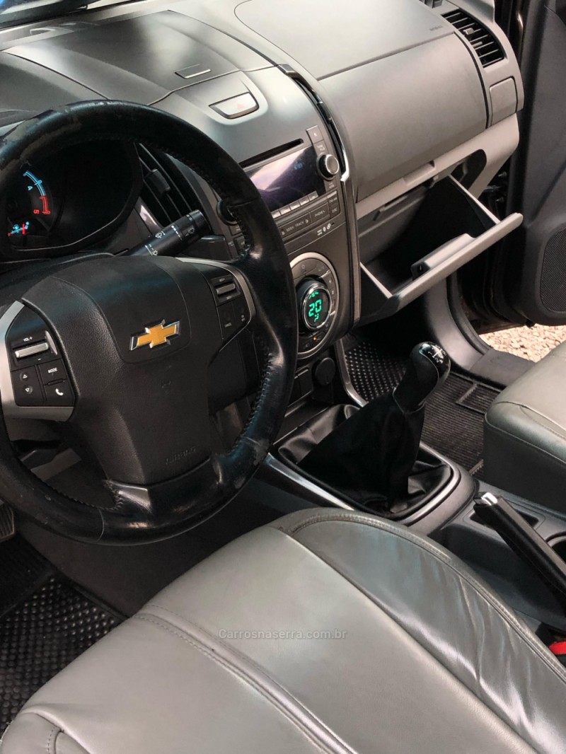 S10 2.8 LTZ 4X2 CD 16V TURBO DIESEL 4P MANUAL - 2013 - IGREJINHA