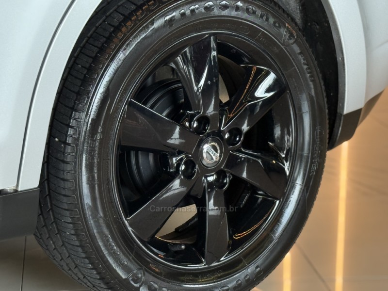 TIIDA 1.8 SL 16V FLEX 4P AUTOMÁTICO - 2011 - DOIS IRMãOS