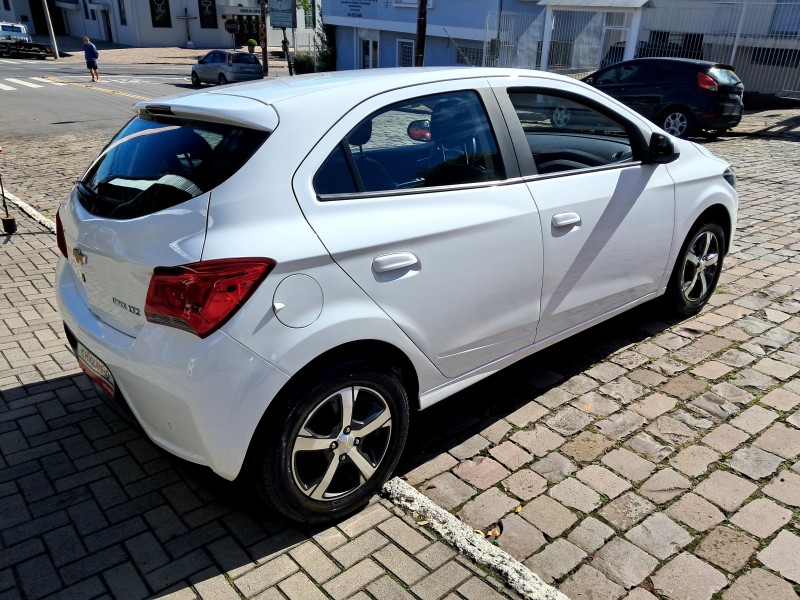 ONIX 1.4 MPFI LTZ 8V FLEX 4P AUTOMÁTICO - 2017 - CAXIAS DO SUL