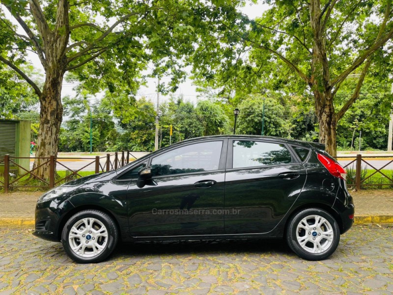 FIESTA 1.6 SE HATCH 16V FLEX 4P MANUAL - 2016 - NOVO HAMBURGO