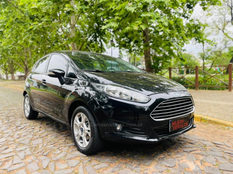 FIESTA 1.6 SE HATCH 16V FLEX 4P MANUAL - 2016 - NOVO HAMBURGO