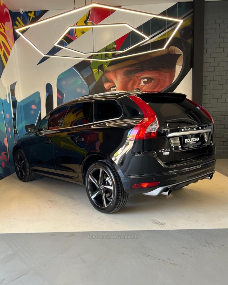 XC60 2.0 T5 R DESIGN TURBO GASOLINA 4P AUTOMÁTICO - 2016 - NOVO HAMBURGO