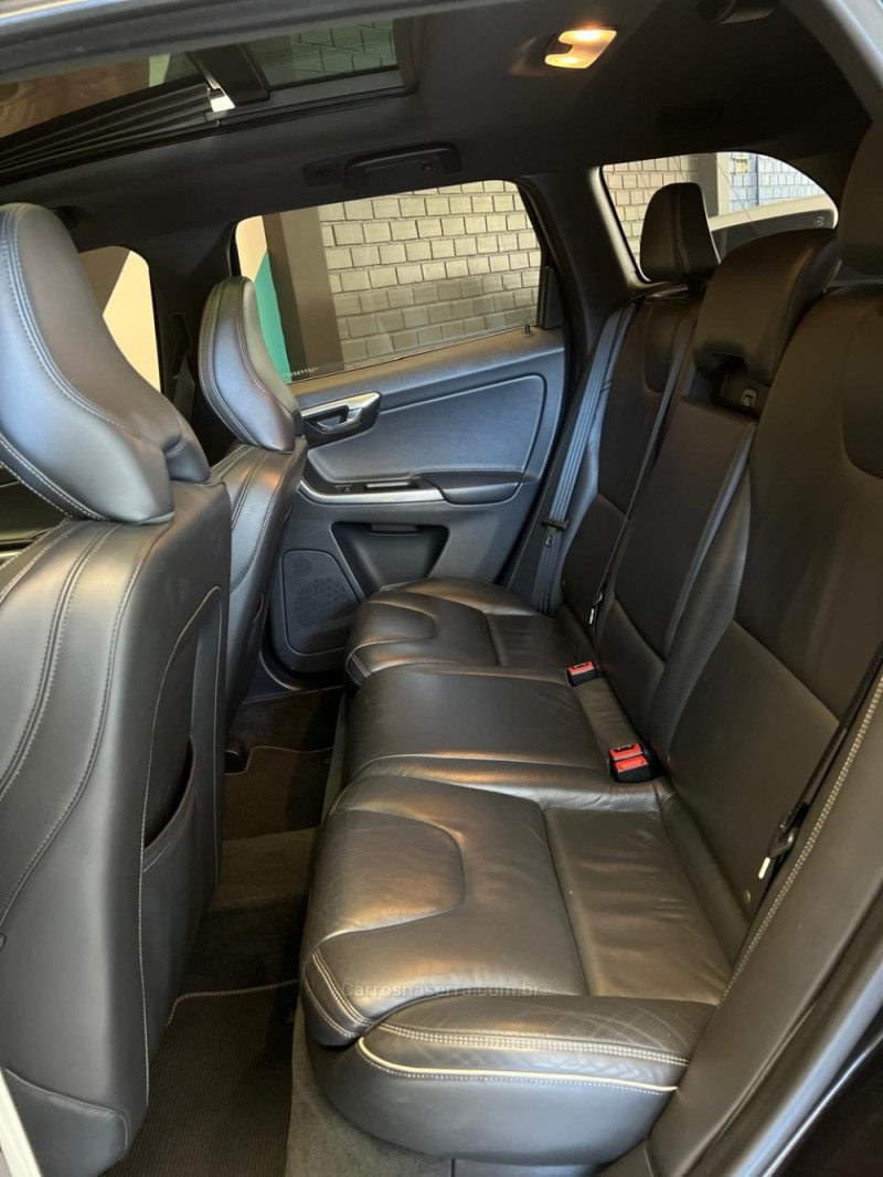 XC60 2.0 T5 R DESIGN TURBO GASOLINA 4P AUTOMÁTICO - 2016 - NOVO HAMBURGO