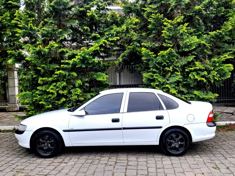 VECTRA 2.0 MPFI CD 8V GASOLINA 4P MANUAL - 1997 - FARROUPILHA