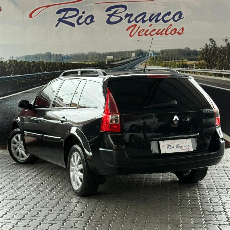 MÉGANE 1.6 DYNAMIQUE GRAND TOUR 16V FLEX 4P MANUAL - 2011 - CAXIAS DO SUL