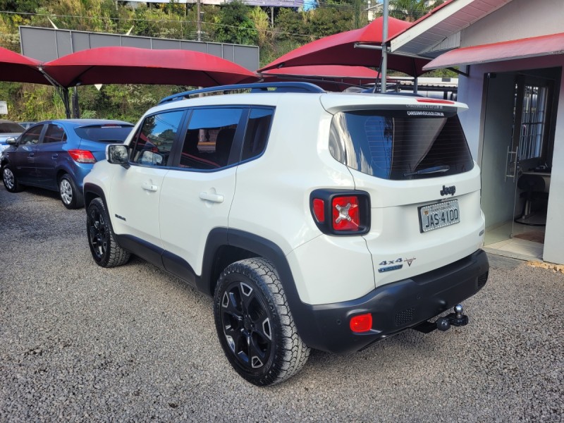 RENEGADE 2.0 16V TURBO DIESEL LONGITUDE 4P 4X4 AUTOMÁTICO - 2016 - CARLOS BARBOSA