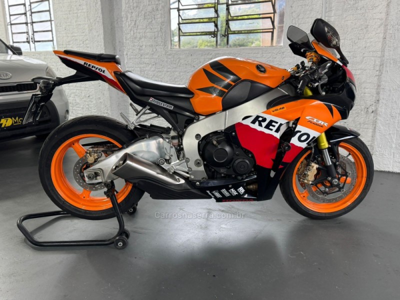 cbr 1000rr repsol 2011 caxias do sul