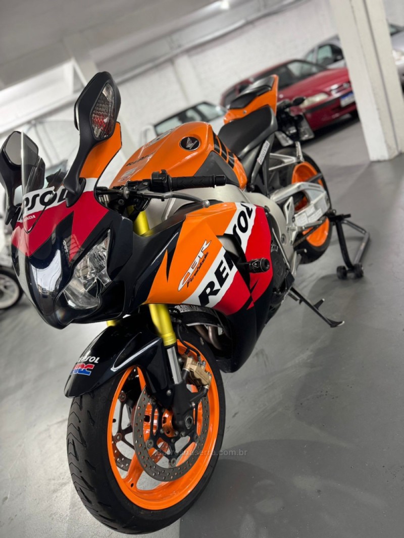 CBR 1000RR REPSOL - 2011 - CAXIAS DO SUL