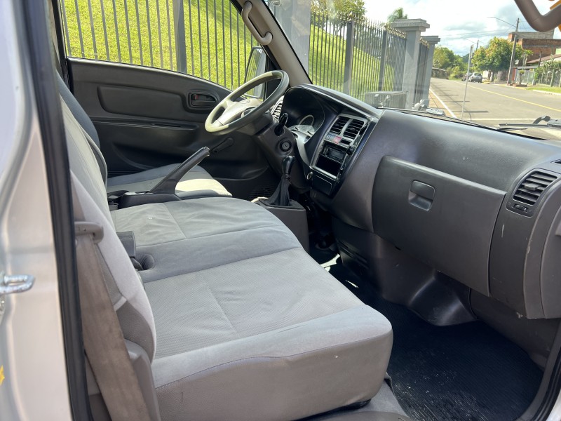 HR 2.5 TCI HD BAU 4X2 8V 97CV TURBO INTERCOOLER DIESEL 2P MANUAL - 2012 - PORTãO