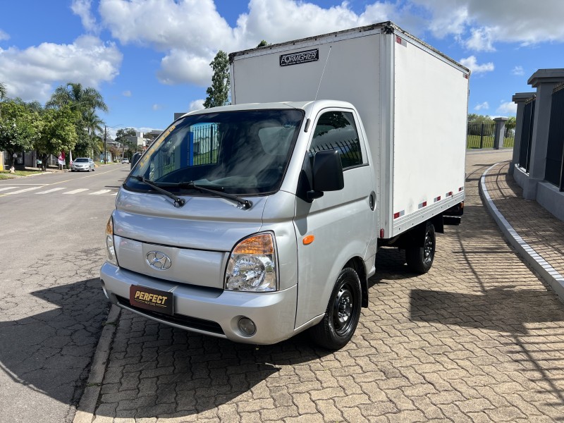 HR 2.5 TCI HD BAU 4X2 8V 97CV TURBO INTERCOOLER DIESEL 2P MANUAL - 2012 - PORTãO