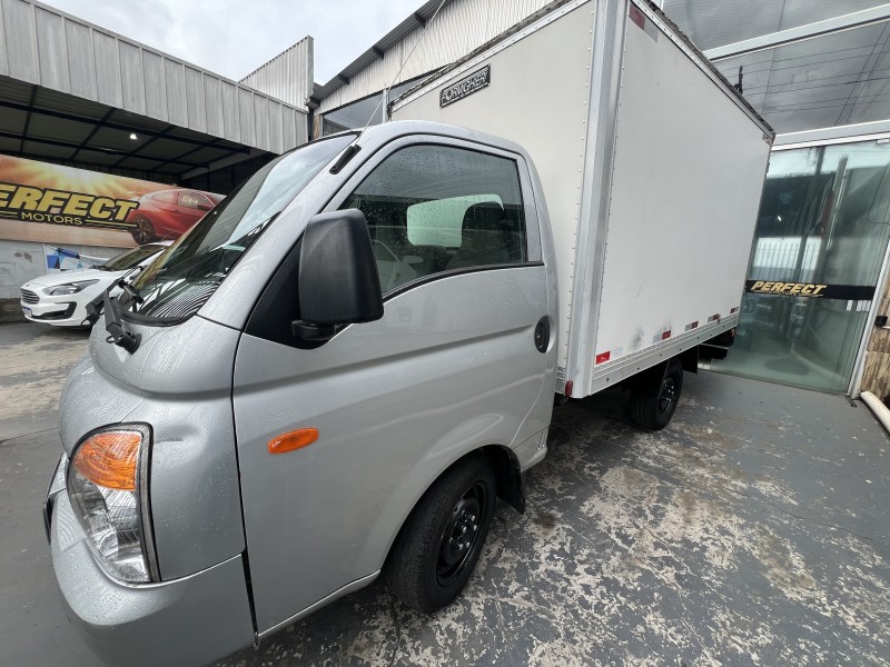 hr 2.5 tci hd bau 4x2 8v 97cv turbo intercooler diesel 2p manual 2012 portao