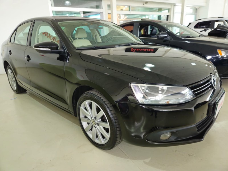 jetta 2.0 comfortline flex 4p tiptronic 2011 bom principio