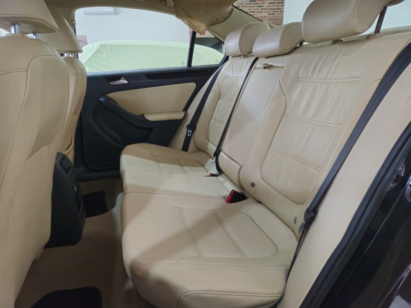 JETTA 2.0 COMFORTLINE FLEX 4P TIPTRONIC - 2011 - BOM PRINCíPIO