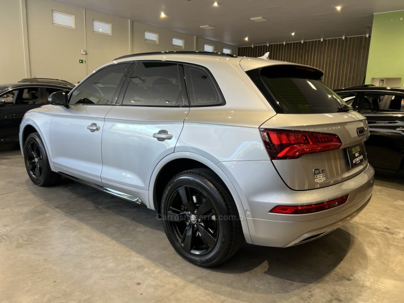 Q5 2.0 TFSI S-LINE S TRONIC 16V GASOLINA 4P AUTOMÁTICO - 2019 - CAXIAS DO SUL