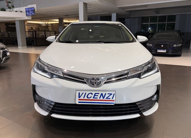 COROLLA 2.0 ALTIS 16V FLEX 4P AUTOMÁTICO - 2018 - FARROUPILHA