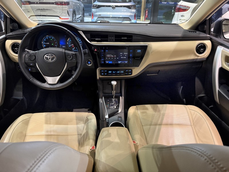 COROLLA 2.0 ALTIS 16V FLEX 4P AUTOMÁTICO - 2018 - FARROUPILHA