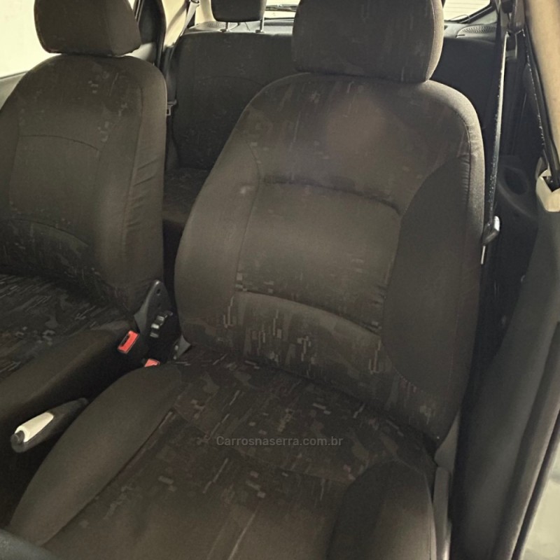 PALIO 1.0 MPI ELX 8V FLEX 4P MANUAL - 2006 - VACARIA