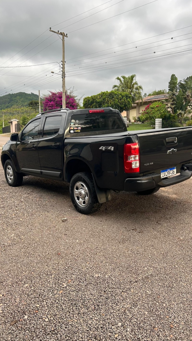 S10 2.8 LS 4X4 CD 16V TURBO DIESEL 4P MANUAL - 2014 - BOM PRINCíPIO