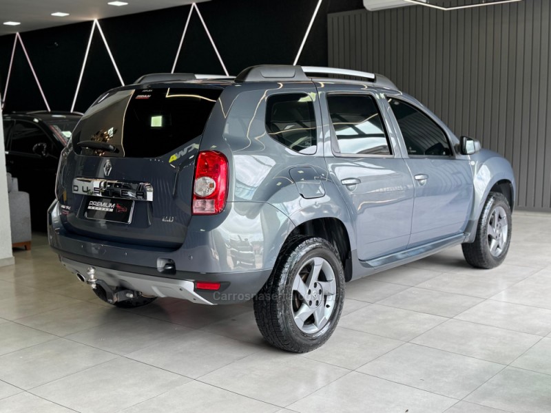 DUSTER 2.0 DYNAMIQUE 4X4 16V FLEX 4P MANUAL - 2012 - DOIS IRMãOS
