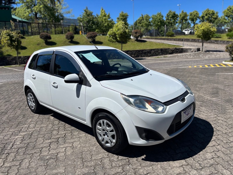 FIESTA 1.0 ROCAM SE 8V FLEX 4P MANUAL - 2014 - CAXIAS DO SUL