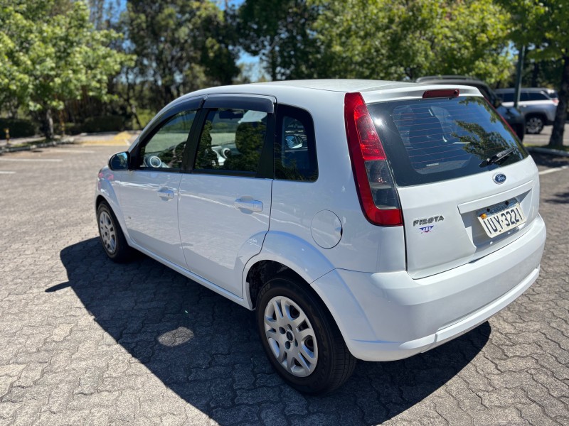 FIESTA 1.0 ROCAM SE 8V FLEX 4P MANUAL - 2014 - CAXIAS DO SUL