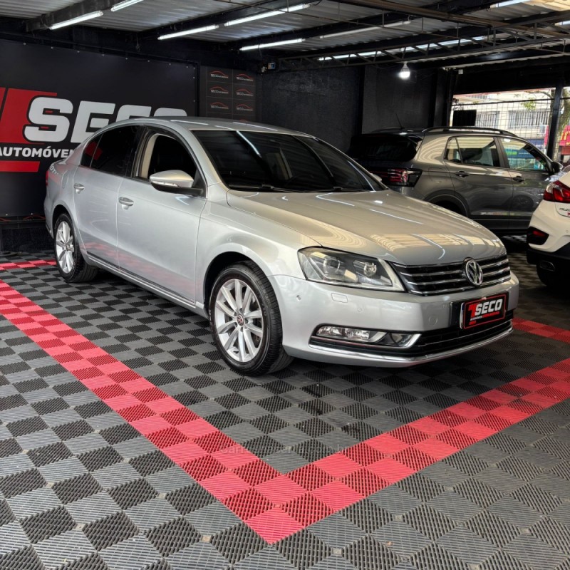PASSAT 2.0 FSI COMFORTLINE 16V TURBO GASOLINA 4P TIPTRONIC - 2011 - PASSO FUNDO