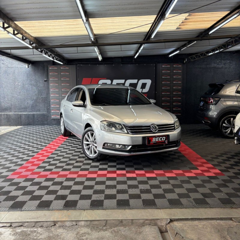 PASSAT 2.0 FSI COMFORTLINE 16V TURBO GASOLINA 4P TIPTRONIC - 2011 - PASSO FUNDO