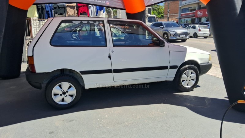 UNO  - 2002 - CAXIAS DO SUL