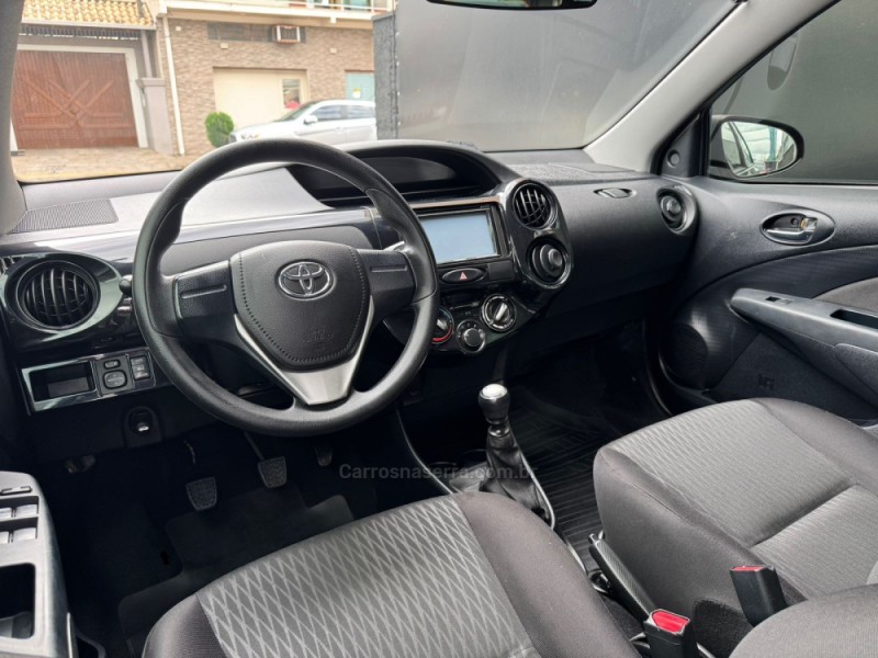 ETIOS 1.3 X 16V FLEX 4P MANUAL - 2017 - ESTâNCIA VELHA