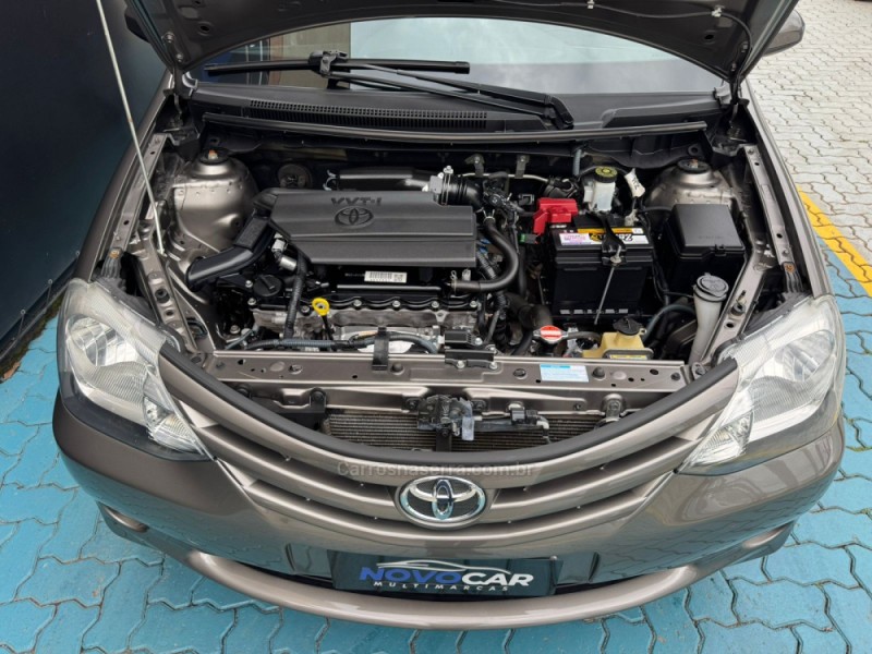 ETIOS 1.3 X 16V FLEX 4P MANUAL - 2017 - ESTâNCIA VELHA