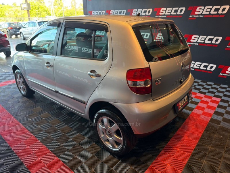 FOX 1.0 MI 8V FLEX 4P MANUAL - 2010 - PASSO FUNDO