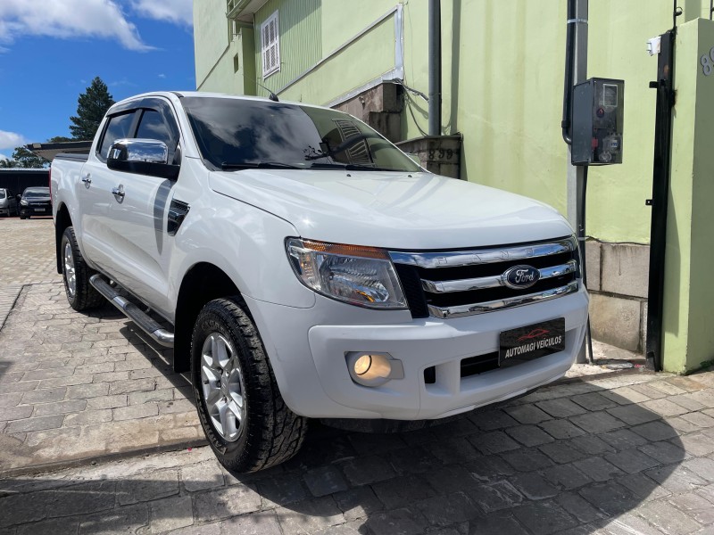 RANGER 2.5 XLT 4X2 CD 16V FLEX 4P MANUAL - 2015 - CAXIAS DO SUL