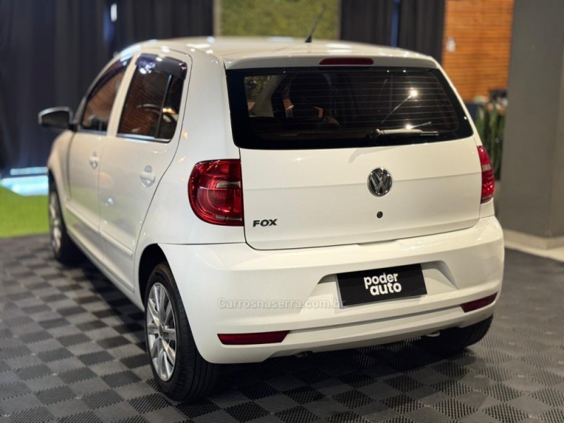 FOX 1.0 MI 8V FLEX 2P MANUAL - 2012 - FARROUPILHA