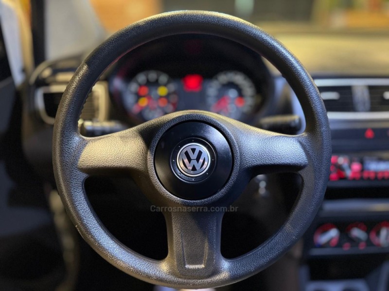 FOX 1.0 MI 8V FLEX 2P MANUAL - 2012 - FARROUPILHA