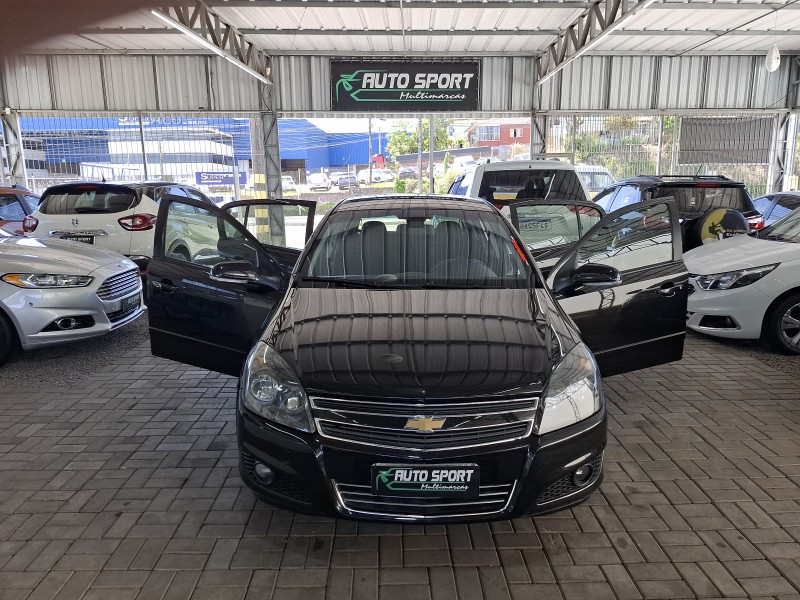 VECTRA 2.0 MPFI GT HATCH 8V FLEX 4P MANUAL - 2011 - CAXIAS DO SUL