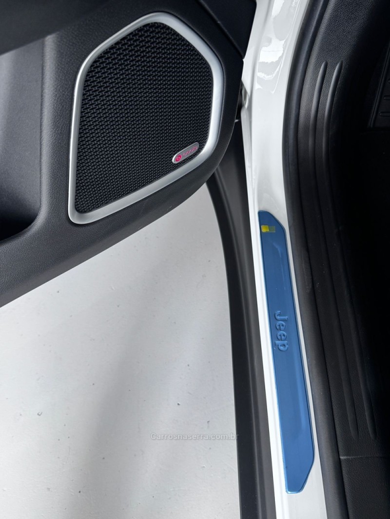 COMPASS 1.3 LIMITED T270 16V TURBO FLEX 4P AUTOMÁTICO - 2025 - GARIBALDI