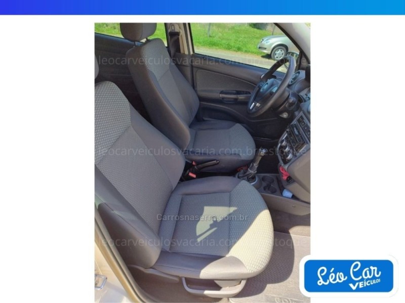 GOL 1.0 MI TREND 8V GASOLINA 4P MANUAL G.III - 2012 - VACARIA