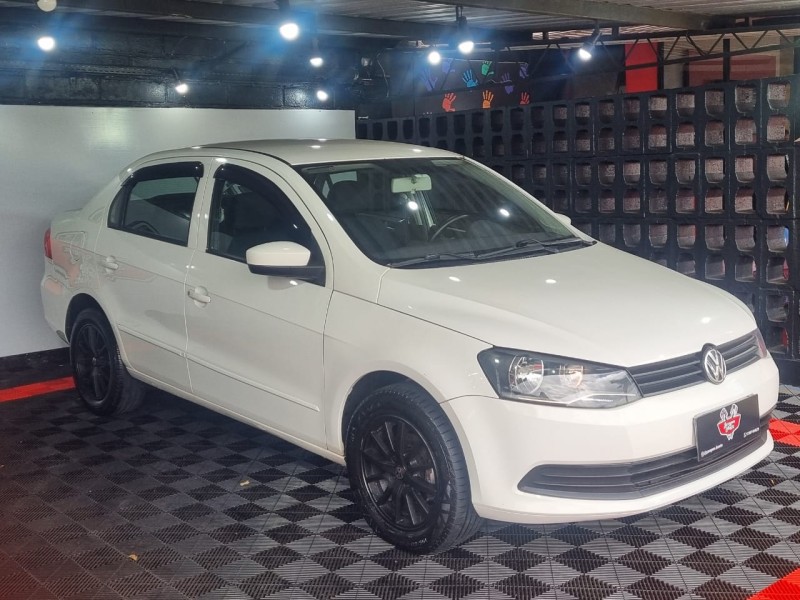 VOYAGE 1.6 MI TRENDLINE 8V FLEX 4P MANUAL - 2016 - TEUTôNIA