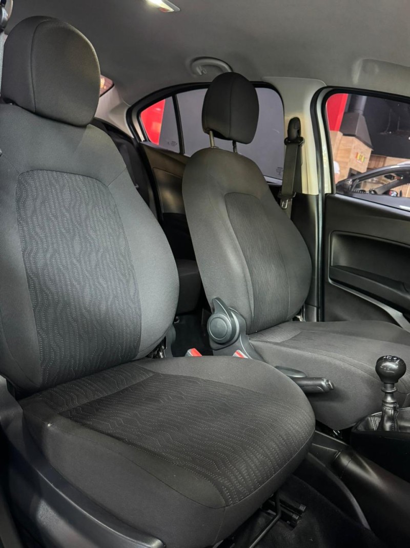 CRONOS 1.3 DRIVE 8V FLEX 4P MANUAL - 2021 - SãO LEOPOLDO