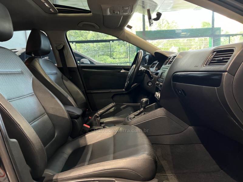 JETTA 2.0 COMFORTLINE FLEX 4P TIPTRONIC - 2013 - CAXIAS DO SUL