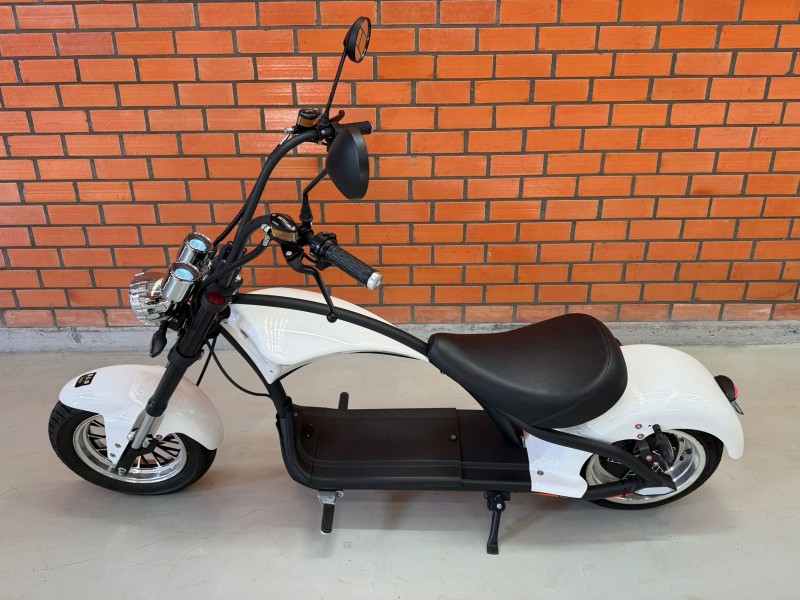 SCOOTER ELÉTRICA 