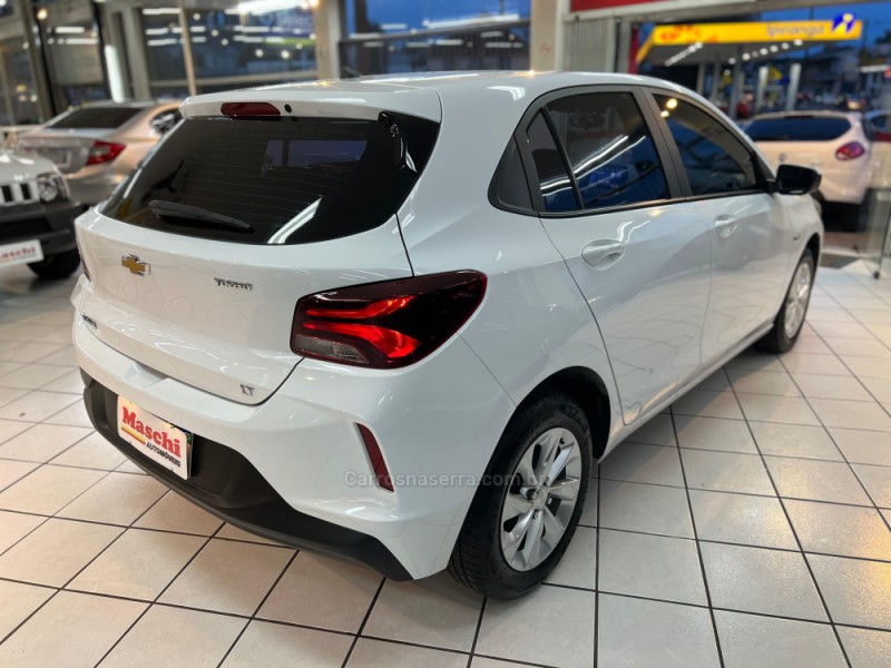 ONIX 1.0 LT 12V TURBO FLEX 4P MANUAL - 2022 - CAXIAS DO SUL